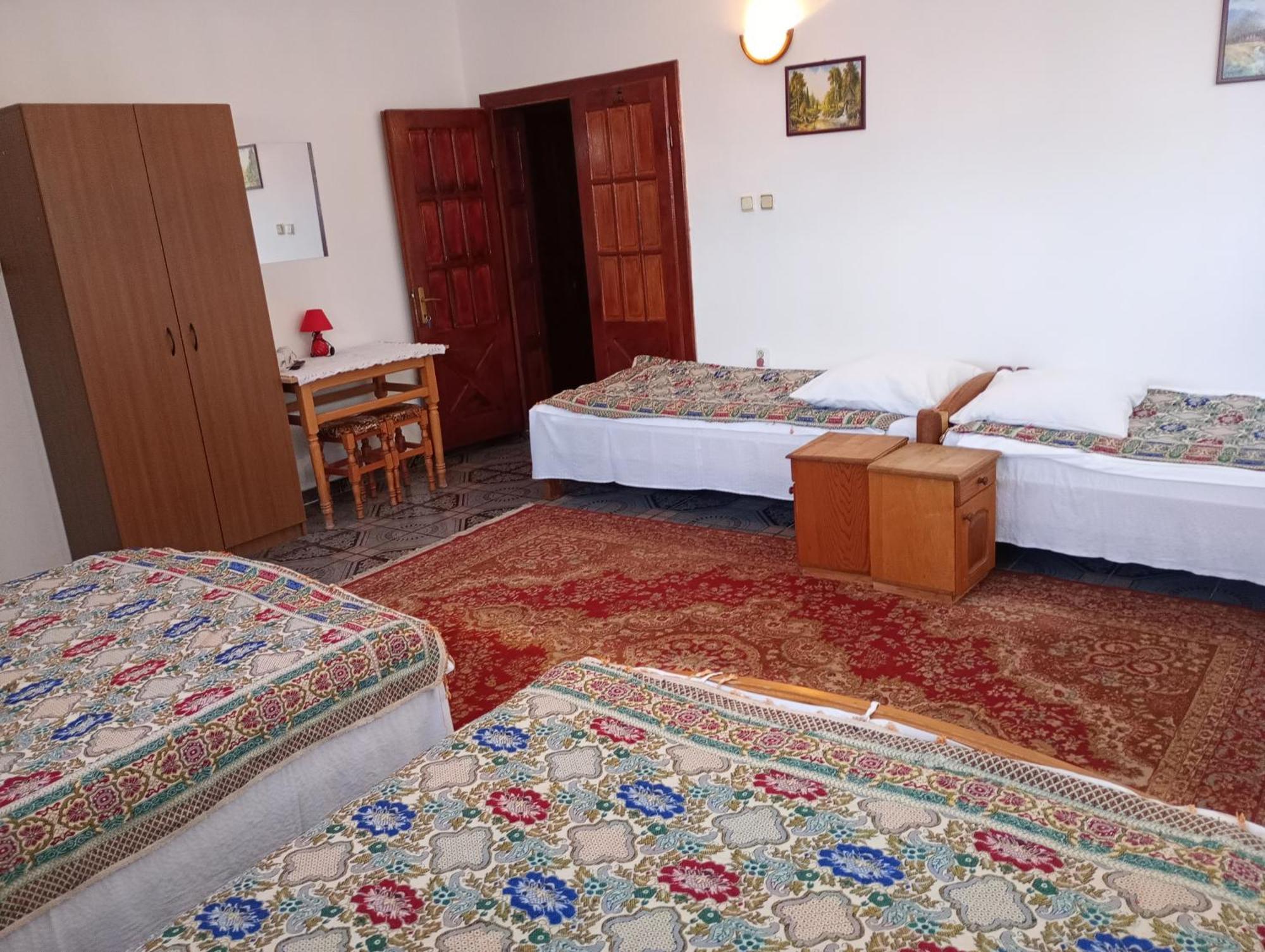 Pensiunea Irina 1 Si 2 Zărneşti Dış mekan fotoğraf
